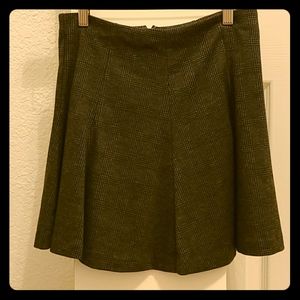 Grey plaid lined pleated skirt